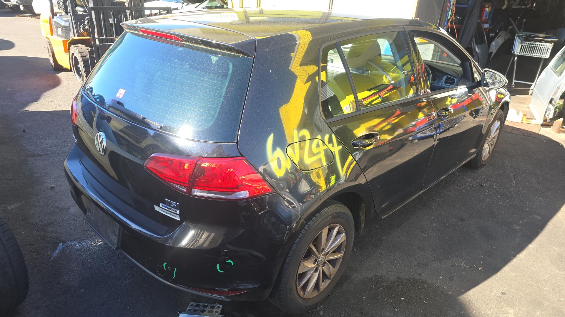 2015 Golf image 4