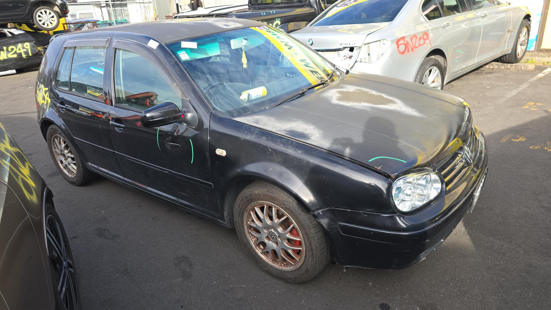 2003 Golf image 2