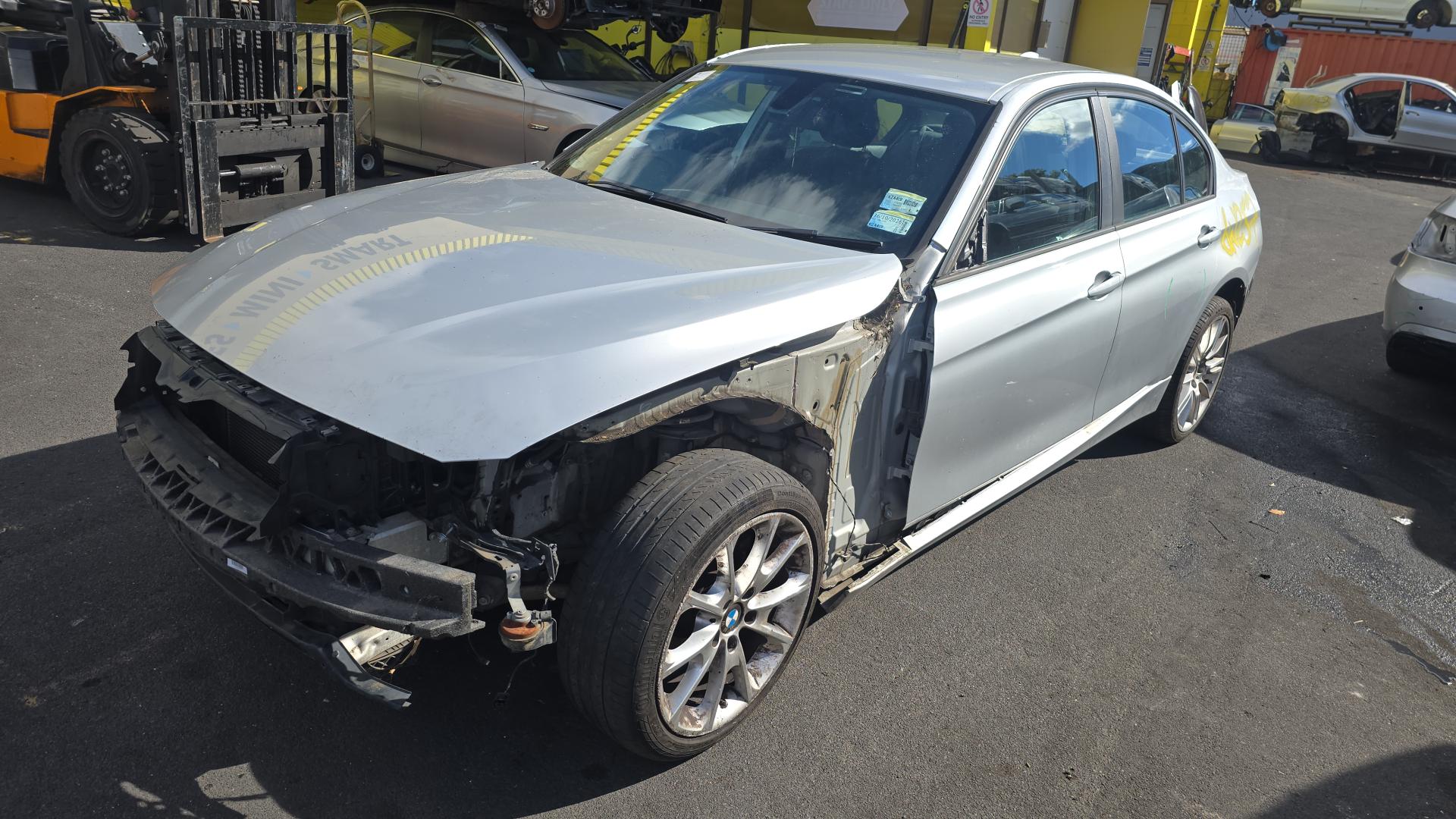 2013 3 Series image 2