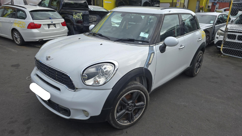 2011 R Class image 2