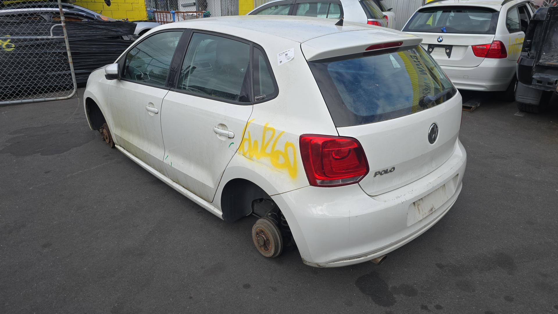 2014 Polo image 3