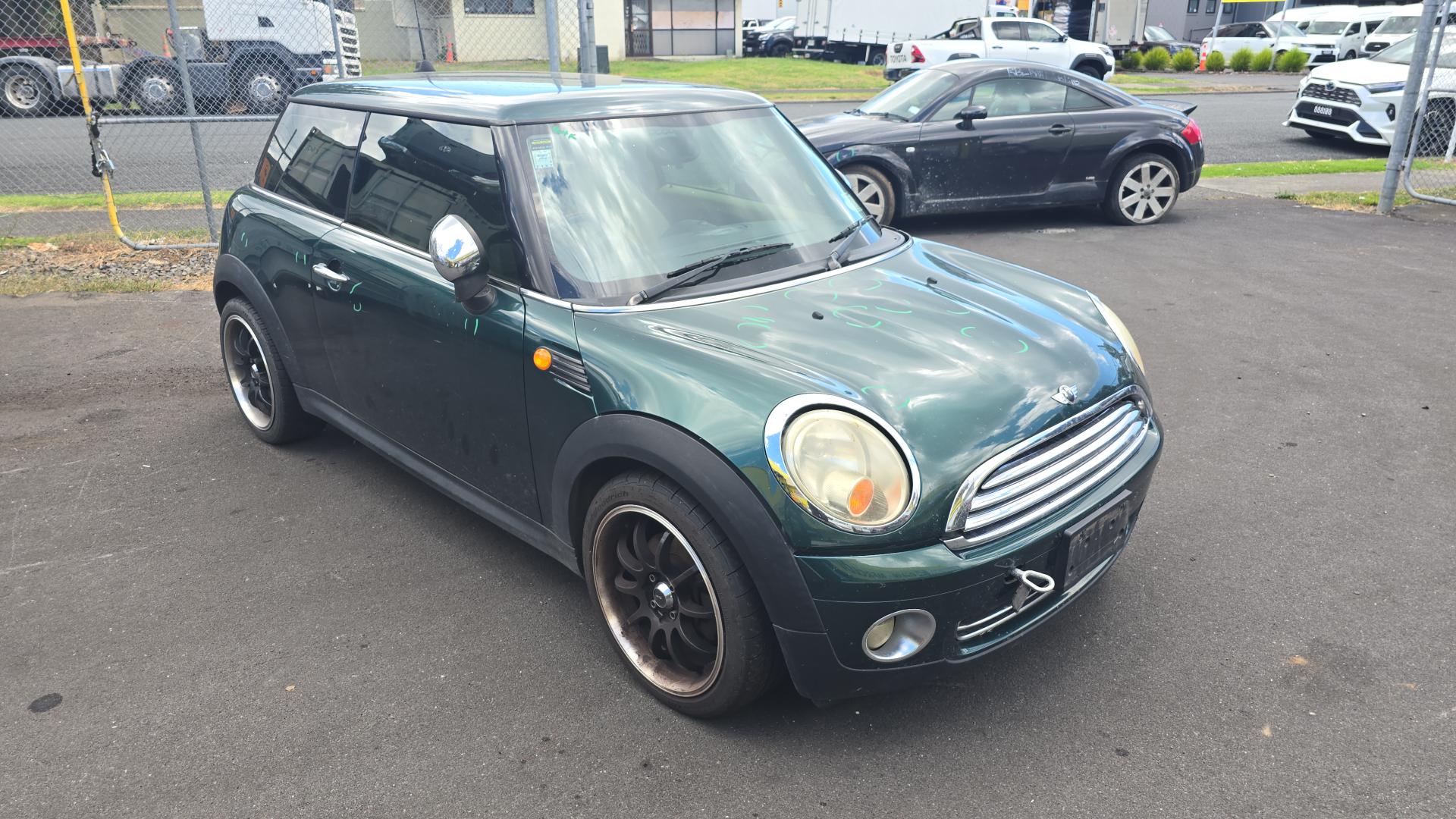 2009 R Class image 1