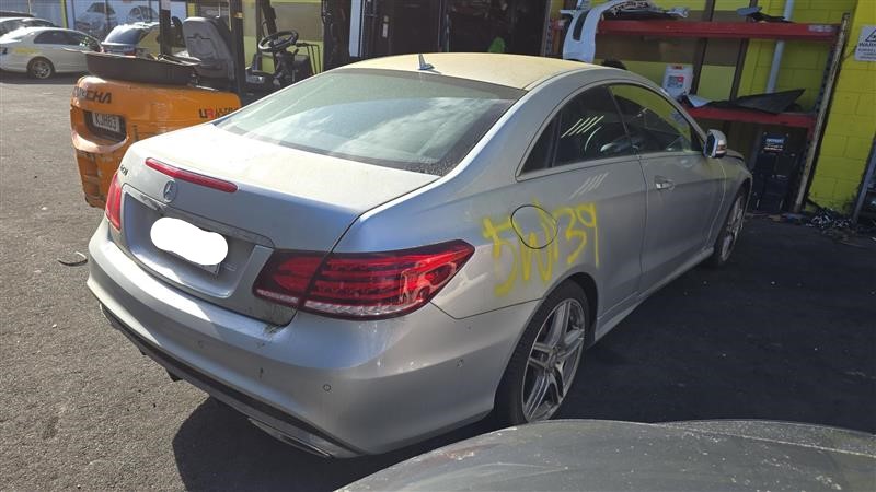 2014 E Class image 4