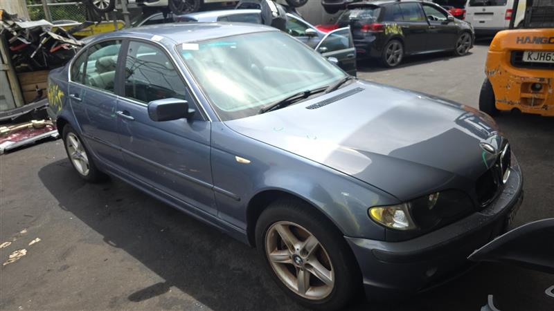 2002 3 Series image 2