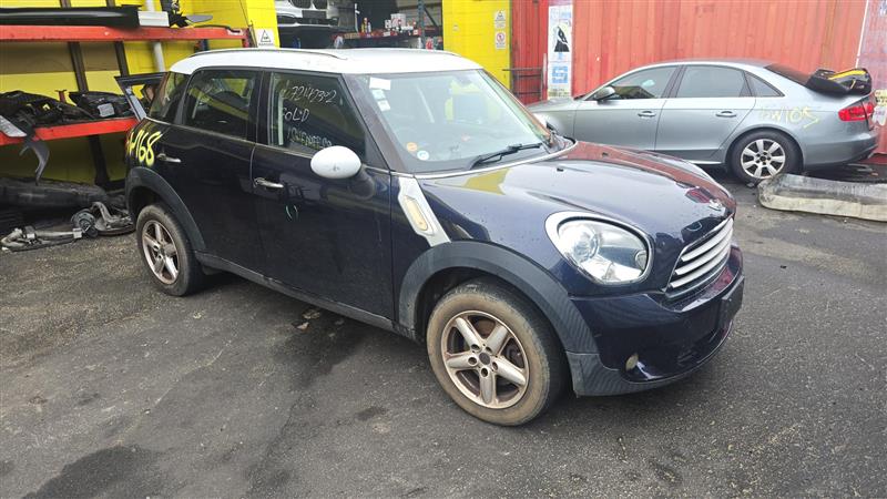 2011 R Class image 2