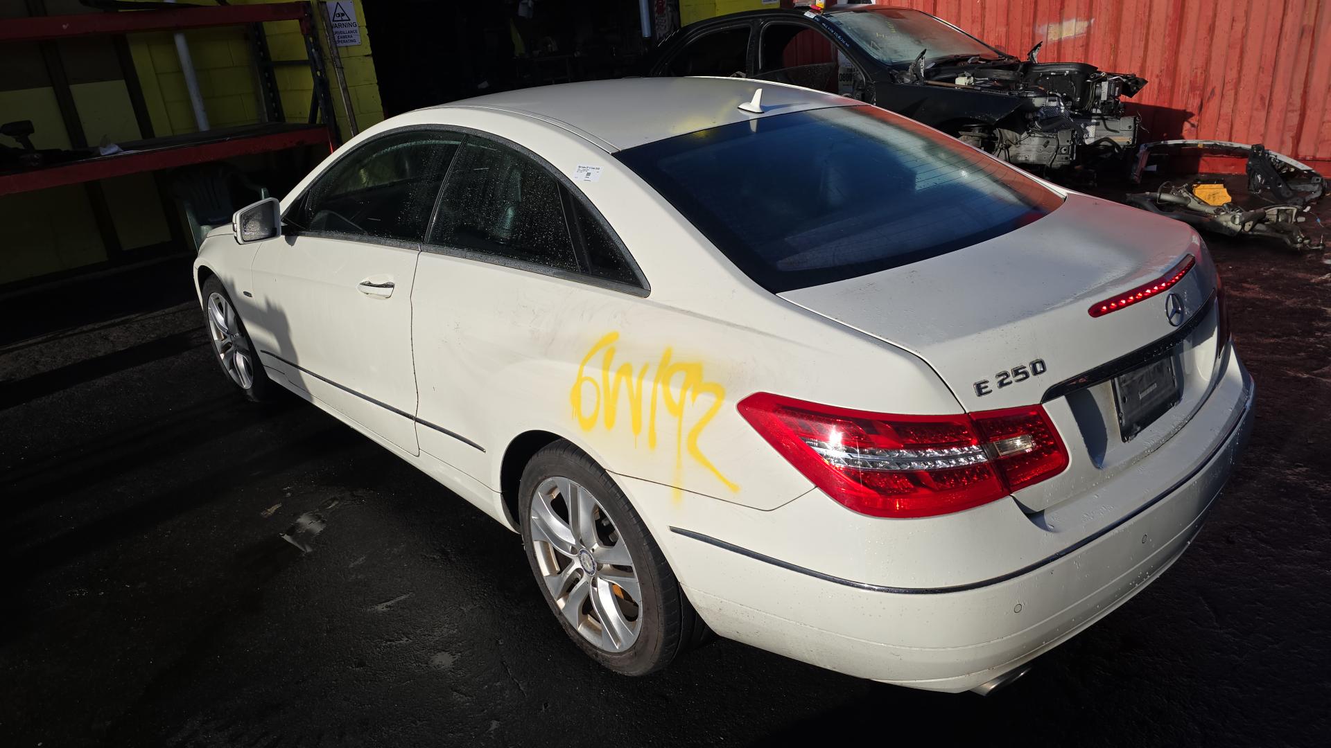 2011 E Class image 3