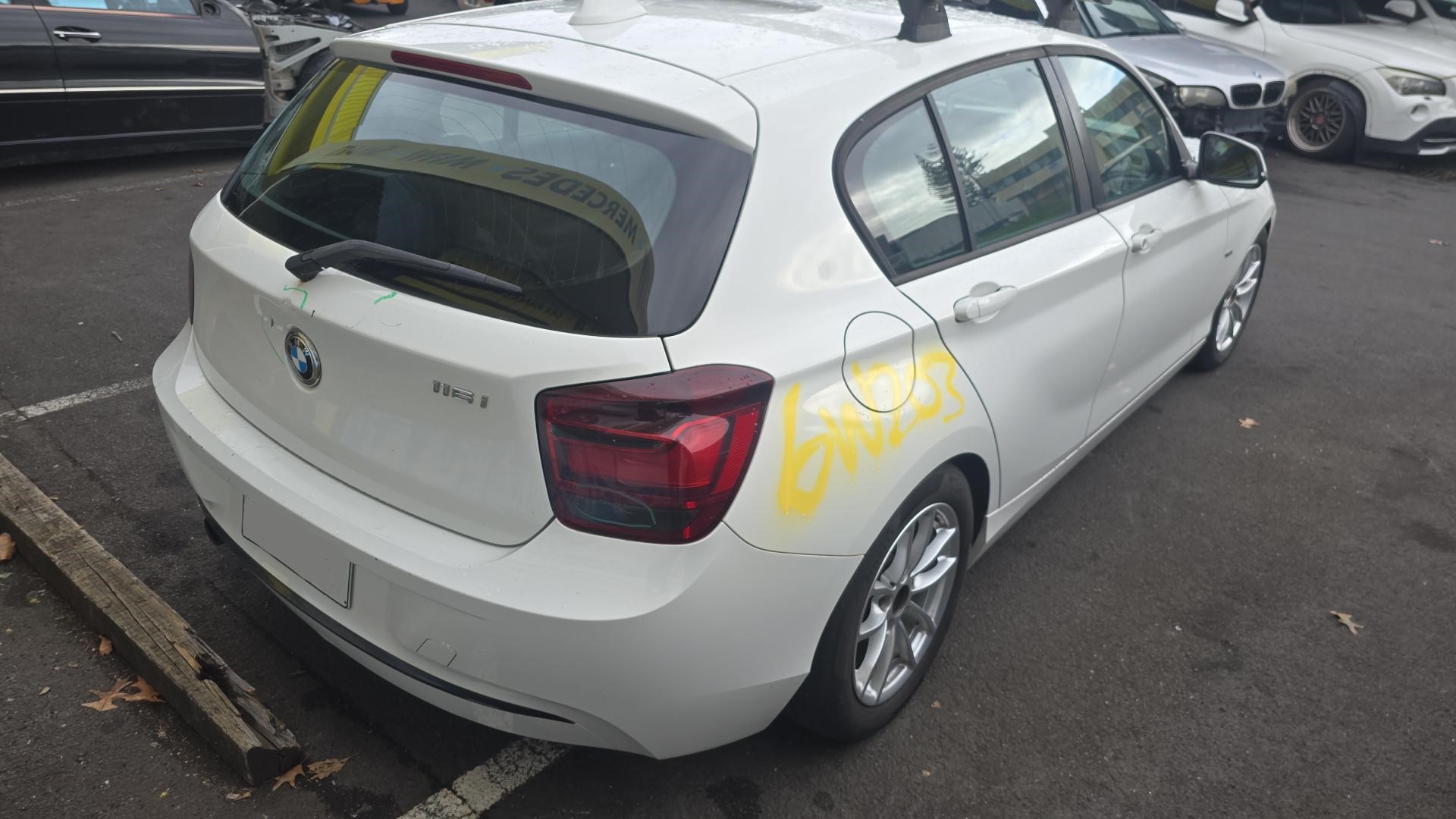 2011 1 Series image 3