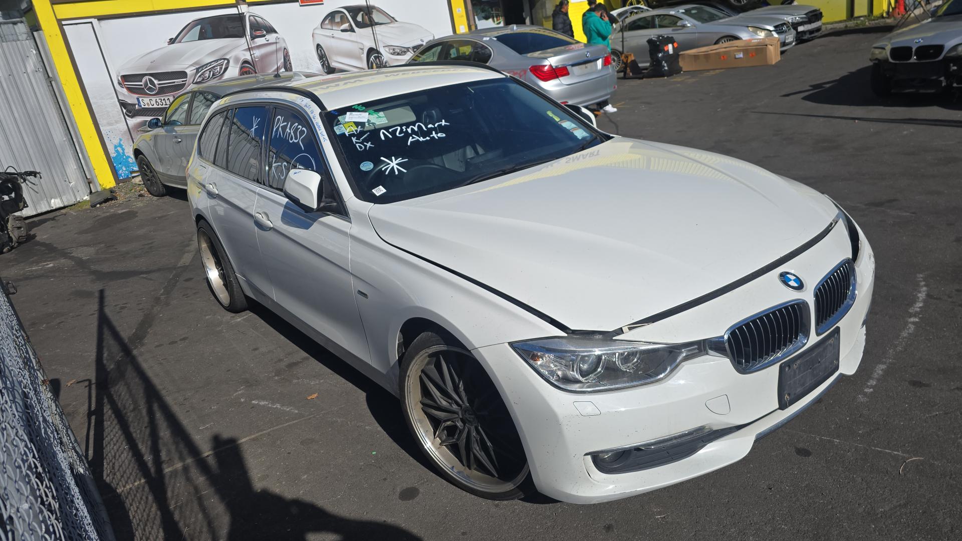 2013 3 Series image 1