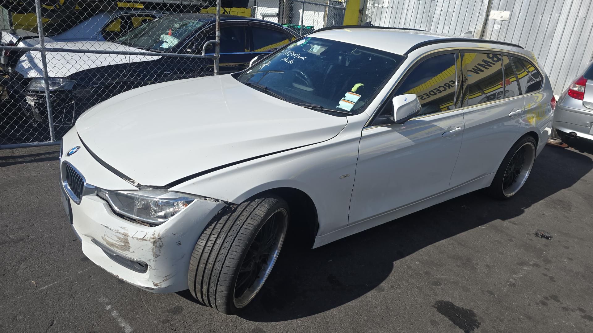 2013 3 Series image 2