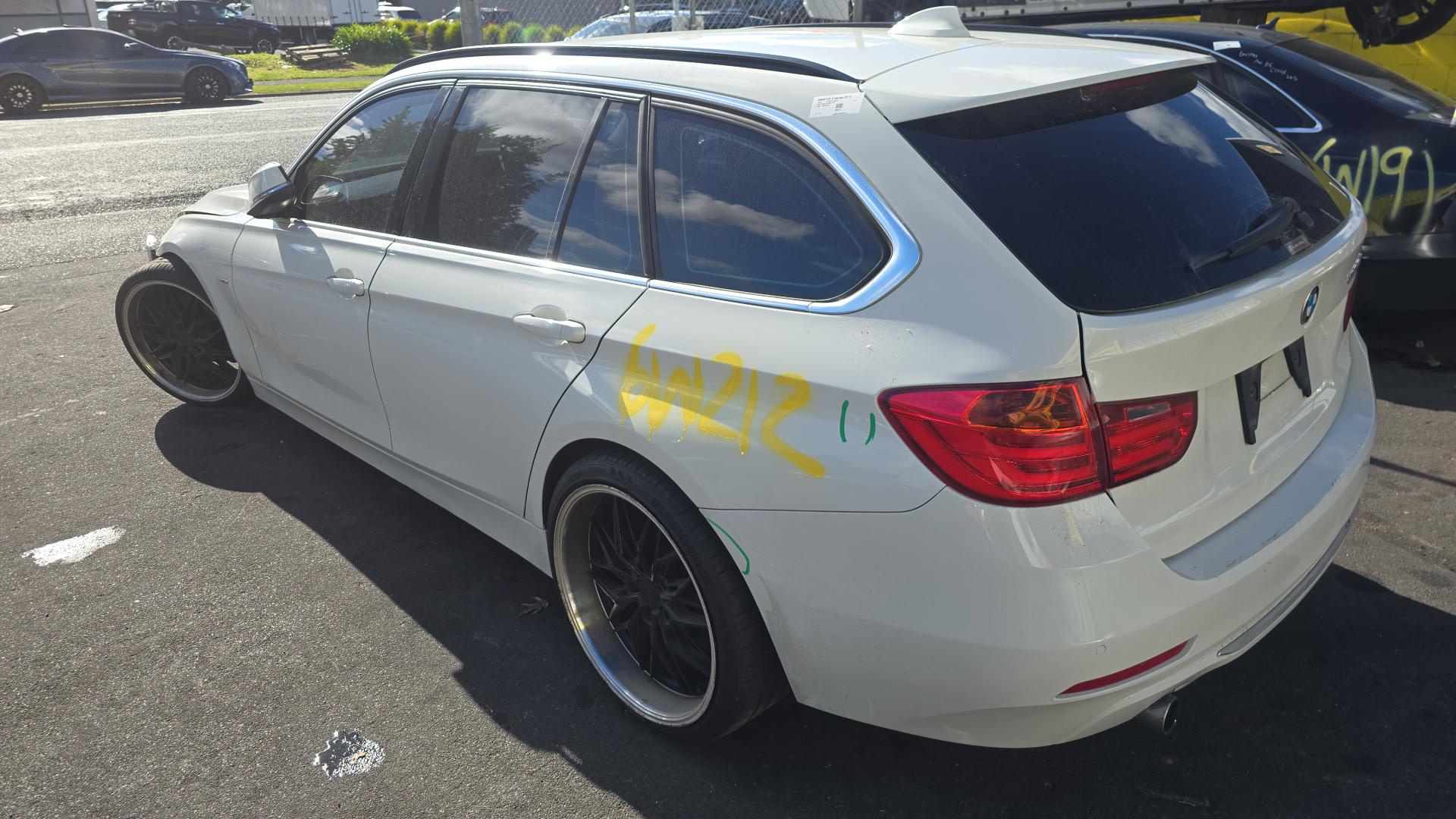 2013 3 Series image 3